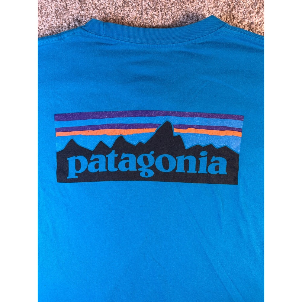 Patagonia Mens Blue P-6 Logo Graphic T-Shirt Short Sleeve Regular Fit Large